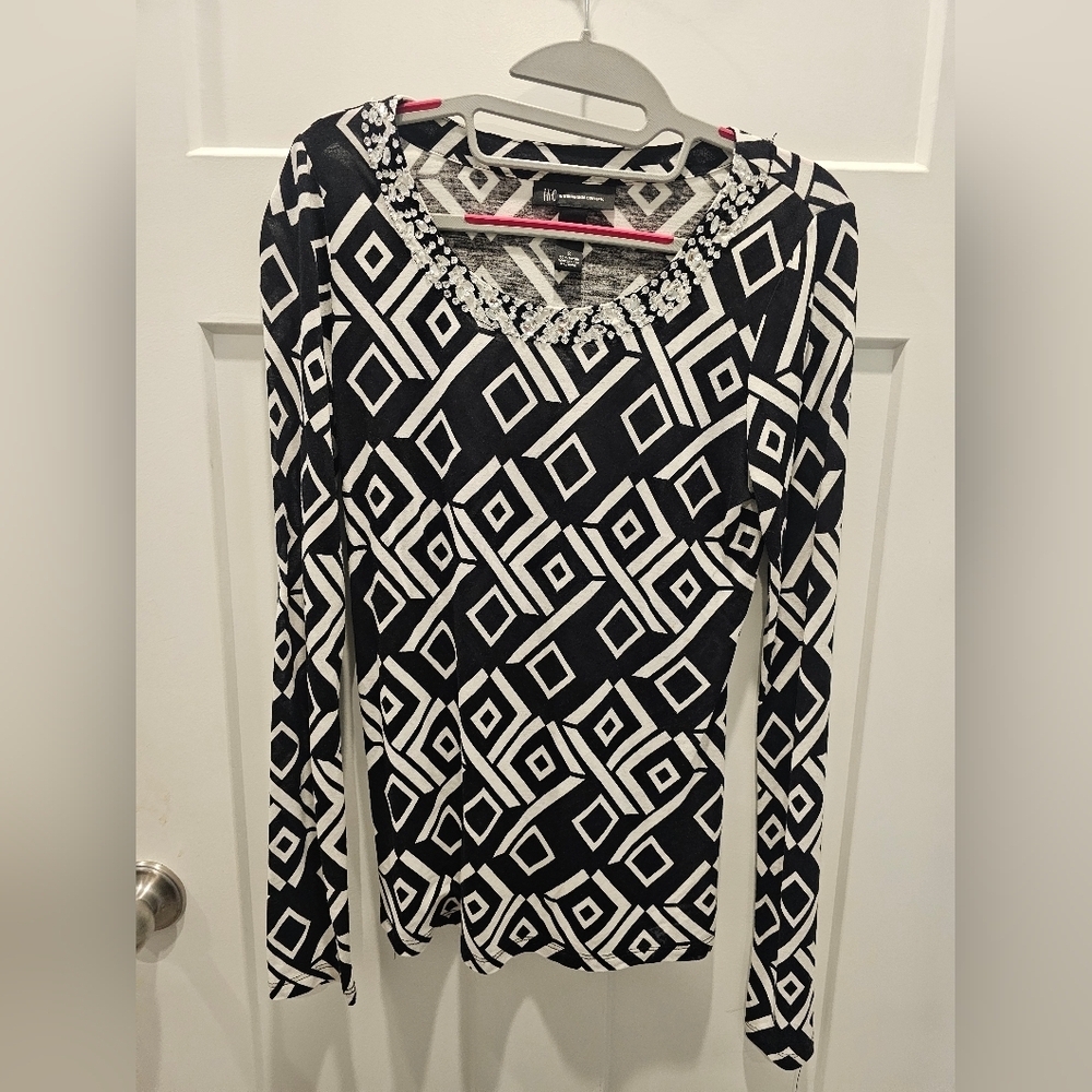 INC International Concepts Embellished Scoop Neck Geometric Top | Size Small
